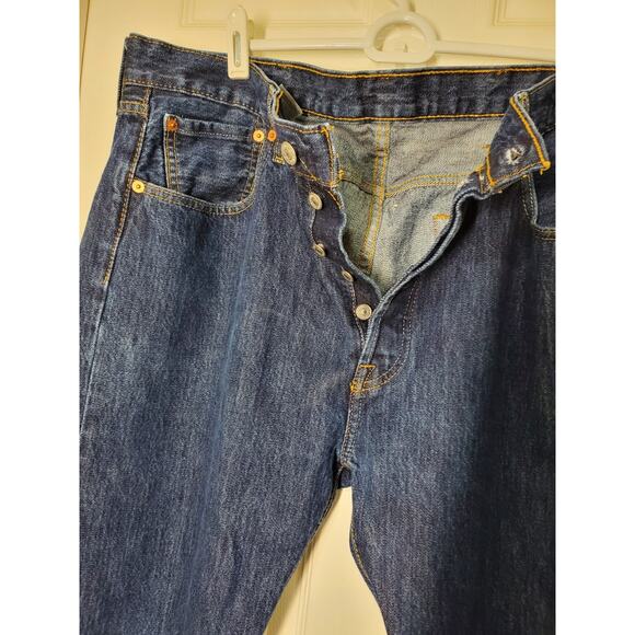 Levi's 501 Men's Jeans Size 38/32 - Medium Wash - Picture 3 of 6